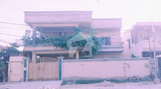 سعدی ٹاؤن سکیم 33,کراچی میں 4 کمروں کا 16 مرلہ مکان 4.5 کروڑ میں برائے فروخت۔ سعدی ٹاؤن سکیم 33,کراچی میں 4 کمروں کا 16 مرلہ مکان 4.5 کروڑ میں برائے فروخت۔