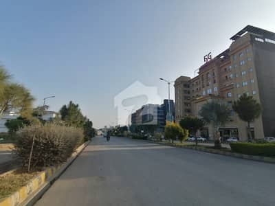 ٹاپ سٹی 1 - بلاک ڈی ٹاپ سٹی 1,اسلام آباد میں 10 مرلہ رہائشی پلاٹ 1.8 کروڑ میں برائے فروخت۔ ٹاپ سٹی 1 - بلاک ڈی ٹاپ سٹی 1,اسلام آباد میں 10 مرلہ رہائشی پلاٹ 1.8 کروڑ میں برائے فروخت۔