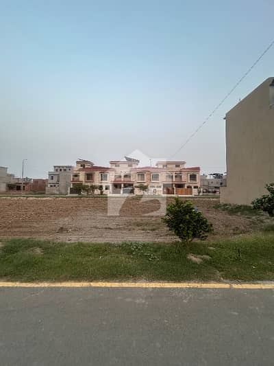 پارک ویو سٹی لاہور میں 5 مرلہ رہائشی پلاٹ 30.8 لاکھ میں برائے فروخت۔
