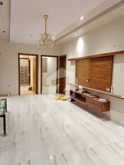 Brand New West 240yrds Ground Floor Portion For Sale In Gulshan Block 5