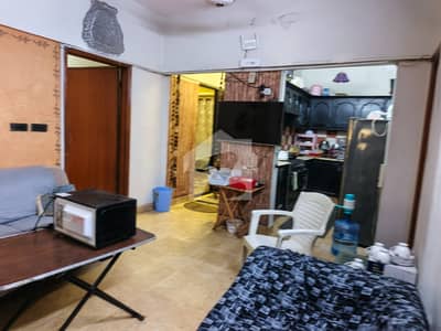APARTMENT FOR RENT 3 BEDROOMS D/D WITH LIFT CAR PARKING IN CLIFTON BLOCK-4 KARACHI.