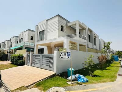 Luxury 9 Marla Modern Villa