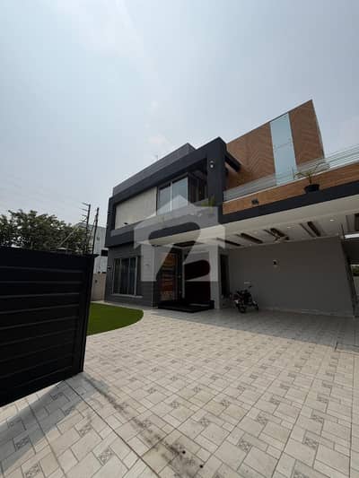 DHA PHASE 7 KANAL FULL HOUSE FOR RENT IDEAL LOCATION