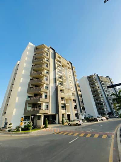 12 Marla 4 Bedrooms Flat Available For Sale.
