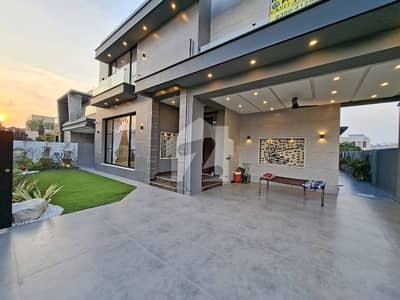 1 KANAL BRAND NEW ULTRA MODERN DESIGN HOUSE FOR RENT