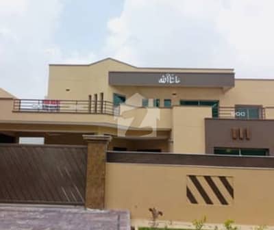 Elite 1-Kanal Corner 5-Bed Brig House for Sale Askari 11, Rawalpindi