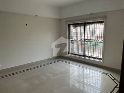 1 KANAL UPPER PORTION FOR RENT IN DHA PHASE 4