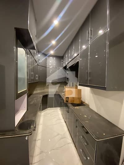 Fully Renovated Flat First Floor 3 Bed dd Tile Flooring