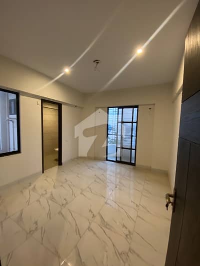 Fully Renovated Flat First Floor 3 Bed dd Tile Flooring