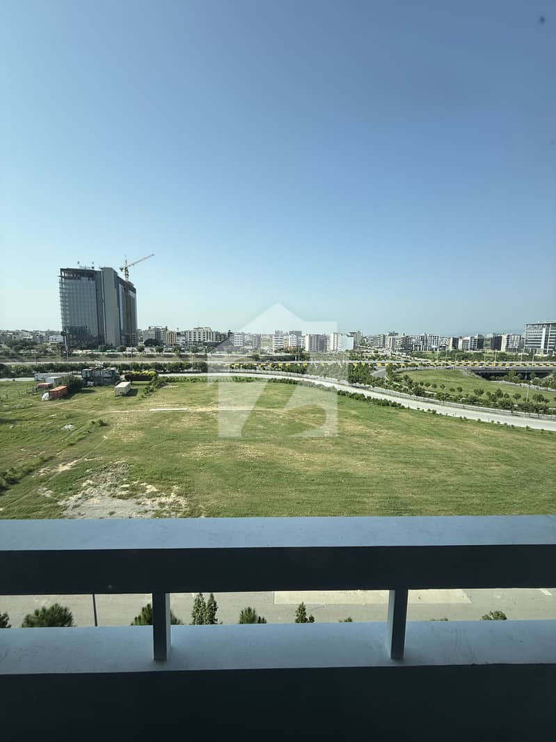 View Facing 1 Bed Apartment View Facing 1 Bed Apartment