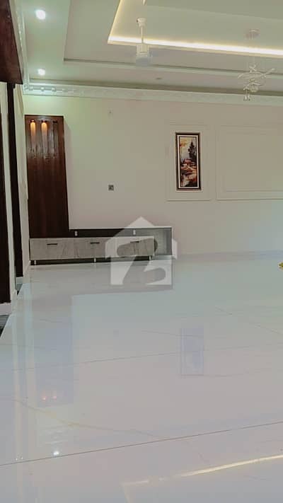 Upper Portion 3 Bed 3 Bath Drawing Room TV Lounge Kitchen Servant Quarter