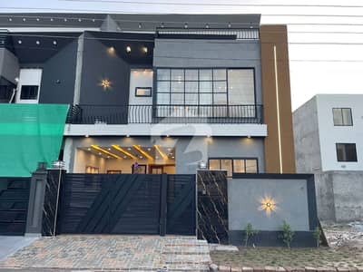 5 Marla Beautiful Modern House Available for Sale in Buch Executive Villas Multan
