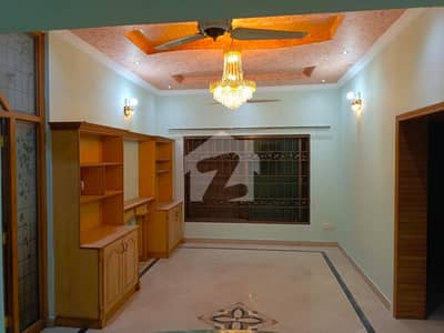 3200 Square Feet Upper Portion In I-8/4 For Rent At Good Location
