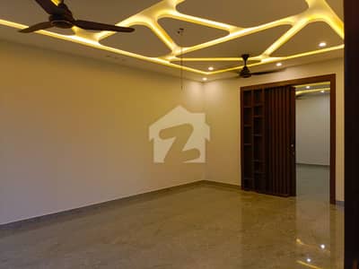 I-8/3 Lower Portion Sized 3200 Square Feet Is Available