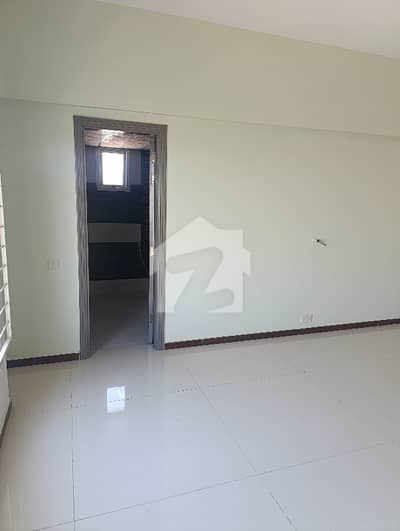 BRAND NEW 2900 SQFT HUGE APARTMENT WITH MODERN ELEVATION
