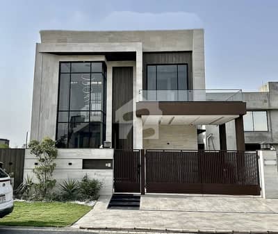 10 MARLA MODERN DESIGN HOUSE AVAILABLE FOR RENT AT TOP LOCATION IN DHA PHASE 4