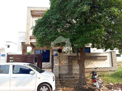 Prime Location 10 Marla House For Sale In Wapda City - Block A