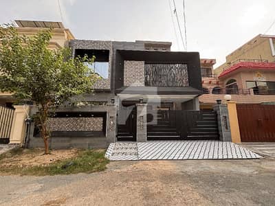 Prime Location 10 Marla House In Lahore Is Available For Sale Prime Location 10 Marla House In Lahore Is Available For Sale