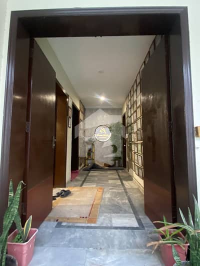 Gulberg 1 Bedroom TVL Kitchen Big Hall For Rent Near Hussain Chowk