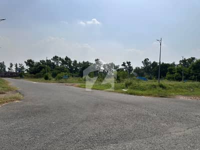 3249 + 3250 - Y , ONE-KANAL PAIR RESIDENTIAL PLOT AVAILABLE FOR SALE ON 100 FEET ROAD 3249 + 3250 - Y , ONE-KANAL PAIR RESIDENTIAL PLOT AVAILABLE FOR SALE ON 100 FEET ROAD