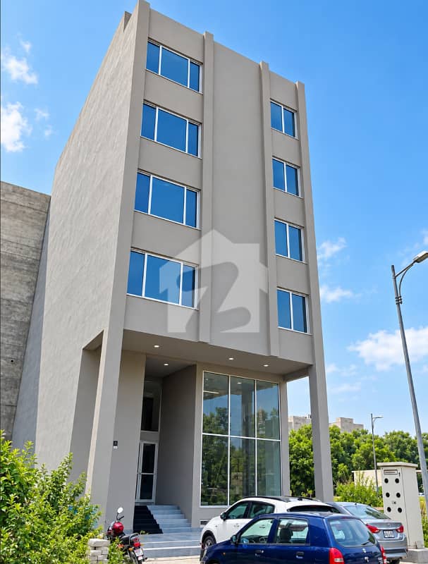 8 MARLA COMERCIAL BUILDING FOR RENT 8 MARLA COMERCIAL BUILDING FOR RENT