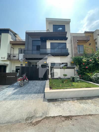 Margalla Facing 4 Marla House for Sale in D-12/1 | Luxury Finishing