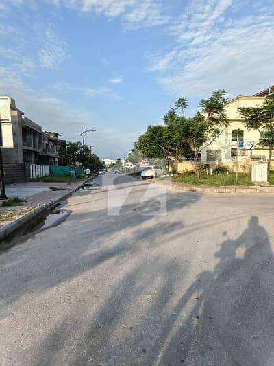 Prime location plot for sale in Sector P Bahria Enclave Islamabad