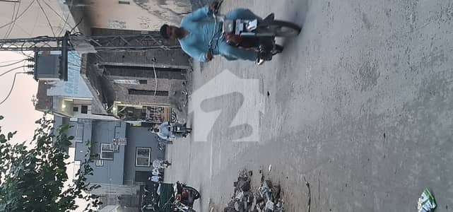 تلس پورہ لاہور میں 1 کنال Studio گودام 4.8 کروڑ میں برائے فروخت۔