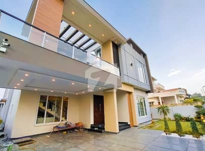Upper Portion In DHA Defence Phase 2 Sized 20 Marla Is Available
