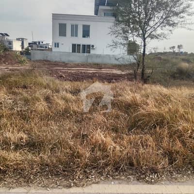 ڈی ۔ 12/1 ڈی ۔ 12,اسلام آباد میں 1 کنال رہائشی پلاٹ 13.0 کروڑ میں برائے فروخت۔