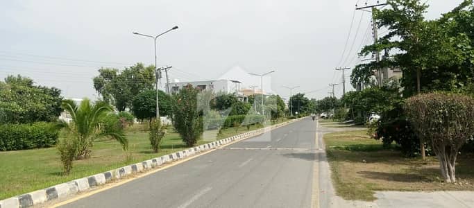 بیکن ہاؤس سوسائٹی لاہور میں 15 مرلہ رہائشی پلاٹ 2.25 کروڑ میں برائے فروخت۔