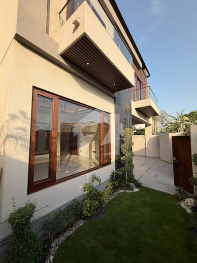 BRAND NEW LUXURY BUNGALOW FOR SALE