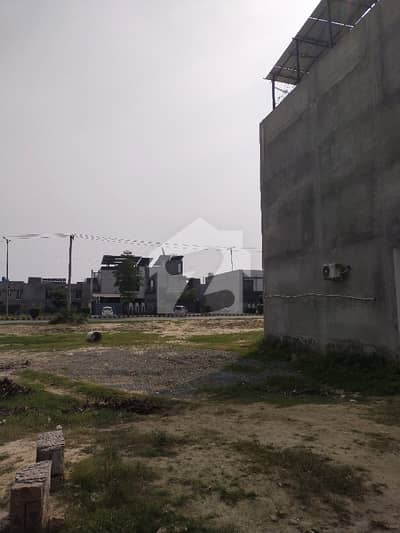 4 Marla Commercial Plot For Sale In Paragon City