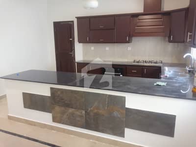 SPACIOUS 500 YARDS UPPER PORTION FOR RENT