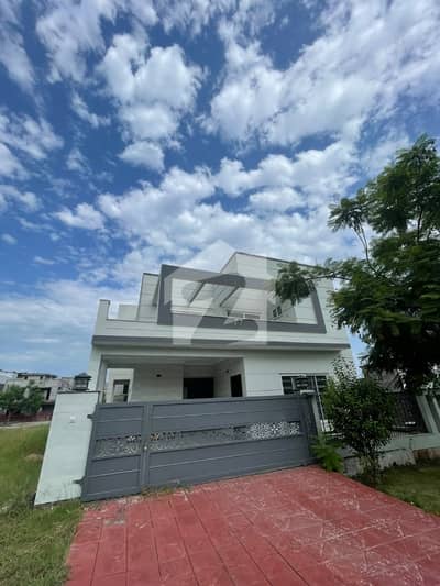 10 Marla Designer House Available For Sale B Block Park View City Islamabad