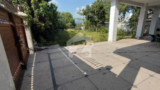 3 Kanal House Available For Rent spring valley sosaity barakahu Islamabad
