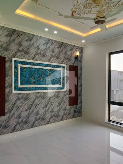 5 MARLA REASONABLE HOUSE FOR RENT IN LACK CITY LAHORE