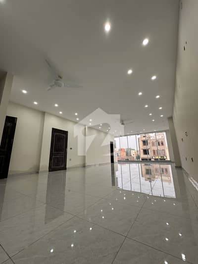 4 Marla Commercial Floor For Rent On Main Boulevard, Al Kabir Town Phase 2
