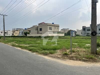 Plot for sale in Valencia Town Plot for sale in Valencia Town