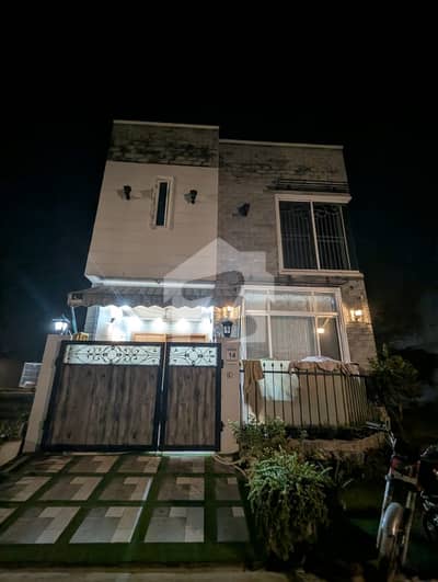 لیک سٹی رائیونڈ روڈ,لاہور میں 4 کمروں کا 5 مرلہ مکان 2.8 کروڑ میں برائے فروخت۔ لیک سٹی رائیونڈ روڈ,لاہور میں 4 کمروں کا 5 مرلہ مکان 2.8 کروڑ میں برائے فروخت۔