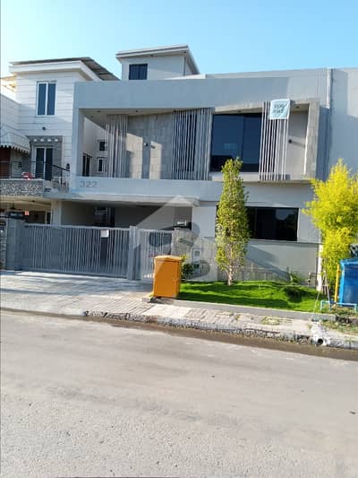 بحریہ ٹاؤن فیز 8 بحریہ ٹاؤن راولپنڈی,راولپنڈی میں 5 کمروں کا 10 مرلہ مکان 5.2 کروڑ میں برائے فروخت۔ بحریہ ٹاؤن فیز 8 بحریہ ٹاؤن راولپنڈی,راولپنڈی میں 5 کمروں کا 10 مرلہ مکان 5.2 کروڑ میں برائے فروخت۔