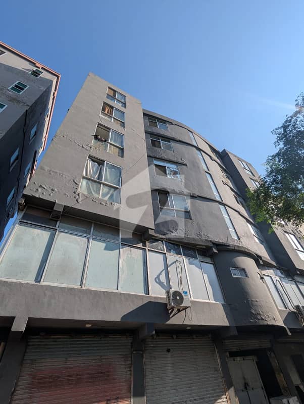 سوان گارڈن اسلام آباد میں 9 مرلہ Studio عمارت 16.5 کروڑ میں برائے فروخت۔ سوان گارڈن اسلام آباد میں 9 مرلہ Studio عمارت 16.5 کروڑ میں برائے فروخت۔