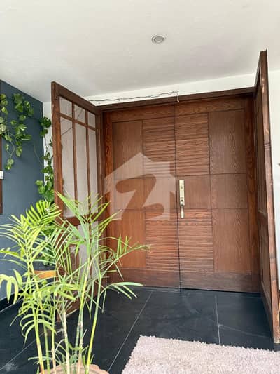 1 Kanal Owner Built House For Rent With Original Pictures At Prime Location In DHA Phase 1