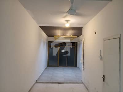 ایف ۔ 11 مرکز ایف ۔ 11,اسلام آباد میں 2 مرلہ Studio دفتر 55.0 ہزار میں کرایہ پر دستیاب ہے۔