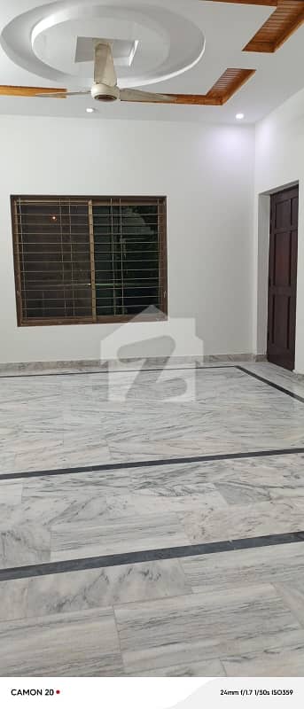 کورنگ ٹاؤن اسلام آباد میں 4 کمروں کا 6 مرلہ مکان 2.5 کروڑ میں برائے فروخت۔