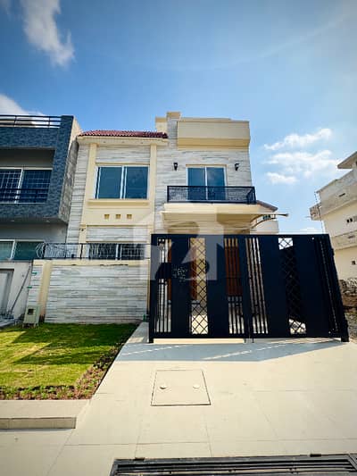 D-12/1 BRAND NEW MODERN DESIGNER HOUSE FOR SALE
