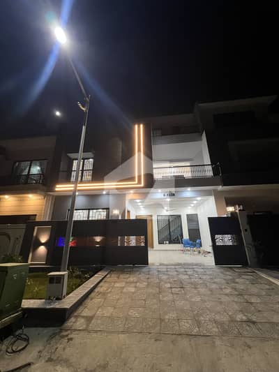 8 Marla ultra Modern House For sale in Faisal Hills Block A