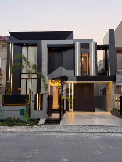 10 MARLA ULTRA MODERN FACING PARK HOUSE AVAILABLE FOR SALE AT HOT LOCATION NEAR TO AIRPOT IN DHA PHASE 8 10 MARLA ULTRA MODERN FACING PARK HOUSE AVAILABLE FOR SALE AT HOT LOCATION NEAR TO AIRPOT IN DHA PHASE 8