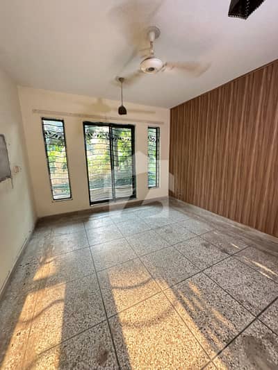 07 Marla Double Storey Full House Available For Rent (Cavalry Ground)