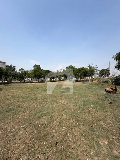 4.5 Marla Clear Facing Park Plot For Sale In Sadat College Town Near College Road Lahore 4.5 Marla Clear Facing Park Plot For Sale In Sadat College Town Near College Road Lahore